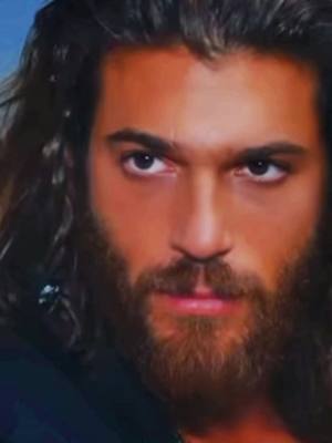 A post by @hollyallen127 on TikTok caption: #erkencikus #erkencikus🕊 #demetozdemir #senemaydin #canyaman #canem #earlybird #candivit #daydreamer #candivit🦅albatros #canem❤️🐦 #demetözdemir #candivitstyle #turkishseries #candivit🦅 #fyp #foryou 