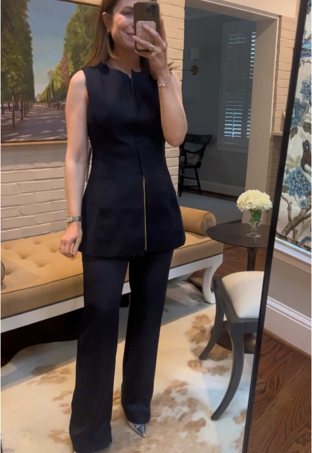 A post by @kellymccoyd on TikTok caption: Trying on a new top and pants from Tuckernuck! Love how this outfit came together — elevated & chic. Linked in my shopmy ❤️ #outfitinspo #chicstyle #elevatedstyle #femininestyle 