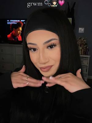 A post by @geezykat on TikTok caption: #grwmmakeup #grwm #fyp #foryoupage #getreadywithme #beauty 