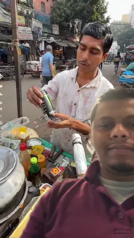 A post by @shaon_raj10 on TikTok caption: #duet with @STREET FOOD JOURNEY #StreetFood what’s going on  🫣🤔#fyp #foryou 