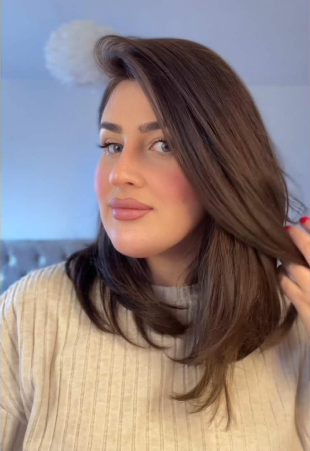 A post by @seve_glam on TikTok caption: #seve_makeup #seveextintiones #fyp 