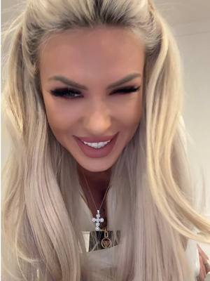 A post by @andreeadiaconud on TikTok caption: 🤍 #foryou 