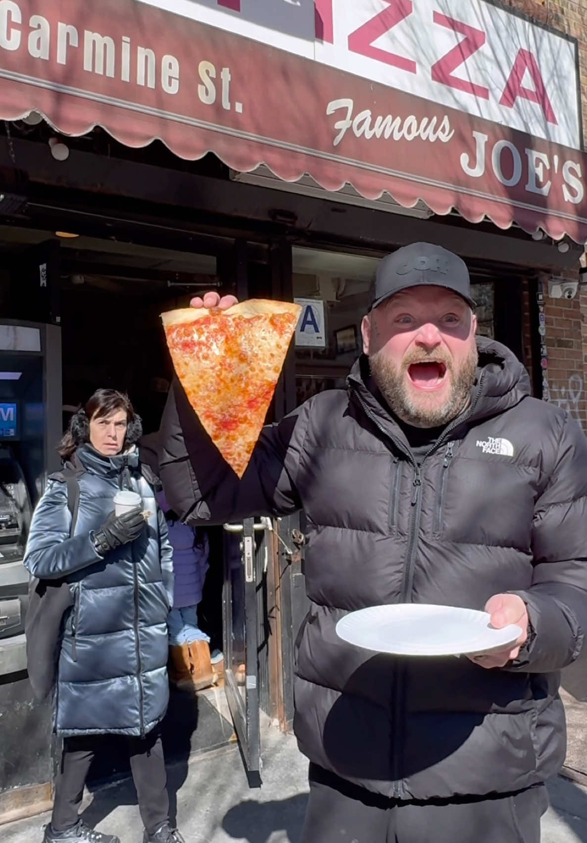 A post by @arroncrascall on TikTok caption: I love New York! #fyp #newyork #america 