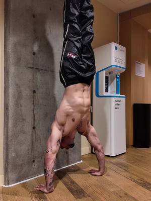 A post by @miguel_harichi on TikTok caption: Late night Cardio, Handstands, Hogwarts 