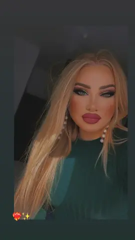 A post by @gabry200_ on TikTok caption: #CapCut #lacuraperme #fyyyyyyyyyyyyyyyy #virallllll #haipeforyouuuuuuu❤😍❤😍❤😍😚😚 #italiano #moldoviangirl🇲🇩 #fypシ゚ #recommendations #5pasidebine💫🖤🥺foryu😐❤ #giorgiameloni #sper_sa_ajung_pe_fy 