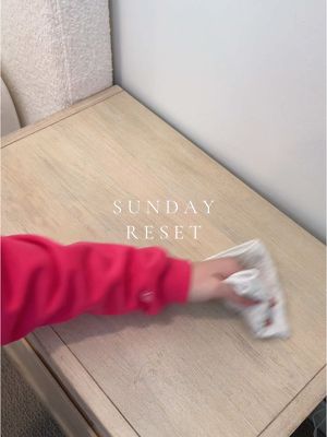 A post by @brooklynrreidhead on TikTok caption: SUNDAY HOME REFRESH😊💗💫 I’m not the biggest fan of washing the duvet and duvet cover🫠 #clean #sundayreset #sunday #cleaning #Home #CleanTok #asmrsounds #asmr #organizedhome #reset #homereset #Lifestyle #foryou #fyp 