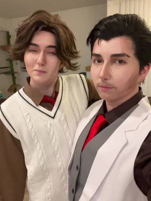 A post by @akemikuncosplay on TikTok caption: I LOVE JAYVIK 🗣️❤️❤️ ft. @stumpy  #jayvik #jayvikarcane #arcane #arcaneshow #arcaneleagueoflegends #jaycearcane #viktorarcane #jaycecosplay #viktorcosplay 