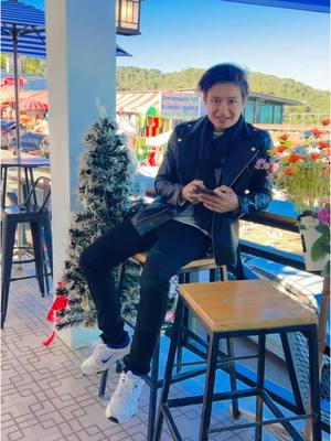 A post by @nandaaung995 on TikTok caption: #tiktokmyanmar #foryoupage  လွမ်းတယ်ဗျာ...🖤@🇲🇲🤍Wai Wai 4.1M🤍🇹🇭 #fypシ #🥀🖤🥀🖤🥀 