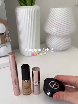 A post by @byymarga on TikTok caption: Shopping day! 💓 #shopping #shoppingvlog #VIog #Aesthetic #byymarga #cleangirl #thatgirl 