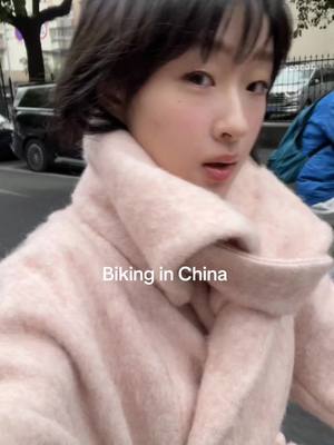 A post by @j8c1yn on TikTok caption: My biking outfits throughout the month