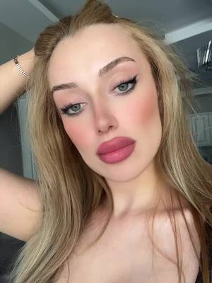 A post by @saykolisttt on TikTok caption: 👅