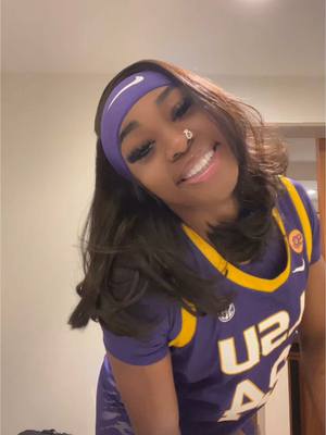 A post by @_neesthabeast on TikTok caption: So mfin Girl- la-la-laaaaa😍👸🏾#fypシ #foryoupage #d1athlete #lsu #wbb #neesah #24 #neesthabeast #contento #pretty 