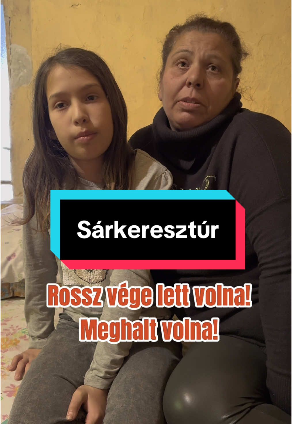 A post by @jakobalapitvany on TikTok caption: Anyuka neveli 2 unokáját és a saját gyerkőceit is, nagyon kevés pénzből.#sarkeresztur#szeretet #segítség #jakobalapitvany 