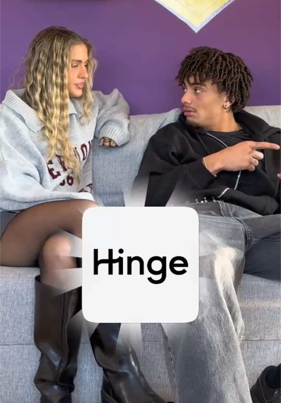 A post by @didivalls on TikTok caption: Mon BFF + @Hinge 🖤 = combo parfait pour trouver the one 💘 #hingepartner  *collaboration commerciale