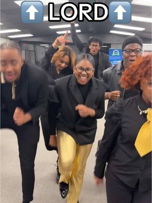 A post by @mark_e_04 on TikTok caption: Hezekiah Walker set the choir standard one song at a time😩 What’s yall favorite Hezekiah song? #gospel #churchtiktok #ablaze #cogic #hezekiahwalker #christiantiktok #fyp 