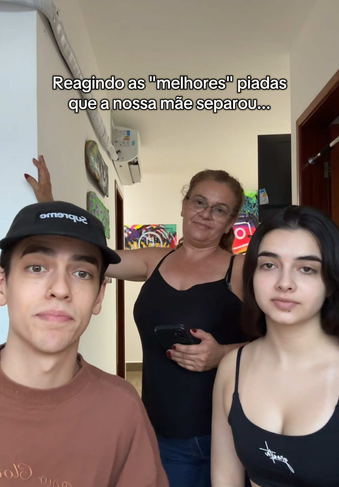A post by @jdiasss_ on TikTok caption: Minha mãe deixa tudo engraçado @Carol Dias 