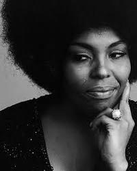 A post by @bettemidler on TikTok caption: Roberta Flack has  died.  Her beautiful voice was the voice of a generation, as an artist she was a brilliant musician, a huge soul and one of my earliest inspirations.  How lucky we were to have her in our lives.