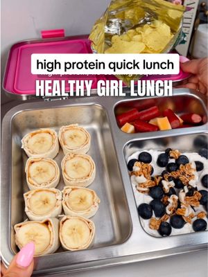 A post by @makayla_thomas_fit on TikTok caption: around 48g protein here and NO cooking required 👏🏼 perfect for busy people on the go 🏃🏻‍♀️  #healthylunches #highproteinlunches #healthymeals #mealprep #packlunch #easymeals 