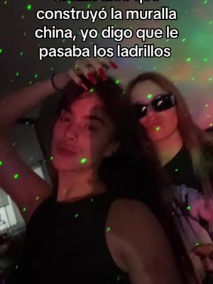 A post by @galamontes_ on TikTok caption: @Laila 🌙🔮🐈‍⬛ 