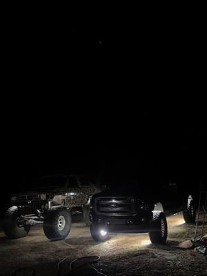 A post by @j__bo__ on TikTok caption: I made f-250s look small @Ethan 👶🏽  . . . . . . . . . . . . . . . . . . . . #46s #toyota #17s #40s #glads #gladiators  #superswampers #4runner #4runna #squat #bubbatruck🌾 #tsl #boggers #squattedtrucks #dbsound #stuntwall #stero #caraudio #weld #bog #mudtruck #22s #1stgen #80s #hardtop #fyp #fypシ #arnold #apocalypse #deafbonce #flawlesswhipz #4dz #leanin #fts #LLB #LLK 