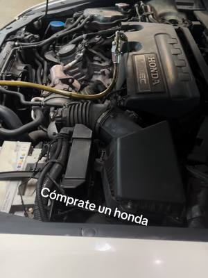 A post by @talleresmaneva on TikTok caption: #honda #toyota #hyundai #cars #lovers #auto #motor #fyp #mechanic #automotive 