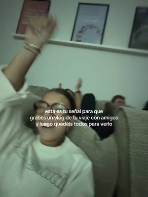 A post by @elenagortari on TikTok caption: Es taan guay después verloo  pd: ya tenéis el vlog del crucero en mi yt