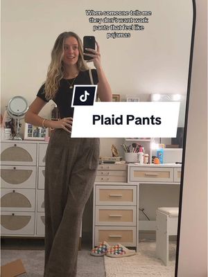 A post by @sydneyy_nicole on TikTok caption: Wearing a size small:) #workpants #halara #officeoutfit #businesscasual #comfyclothes #comfyoutfits #corporate #corporategirlies #halaraworkpants 