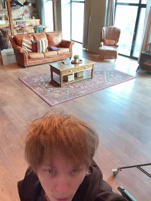 A post by @deepins on TikTok caption: по трендам пацанчик полетел