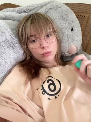 A post by @ickee on TikTok caption: 🐶