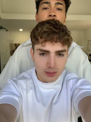 A post by @_shickoo_ on TikTok caption: Broma por los 7 meses que hoy cumplimos ❤️
