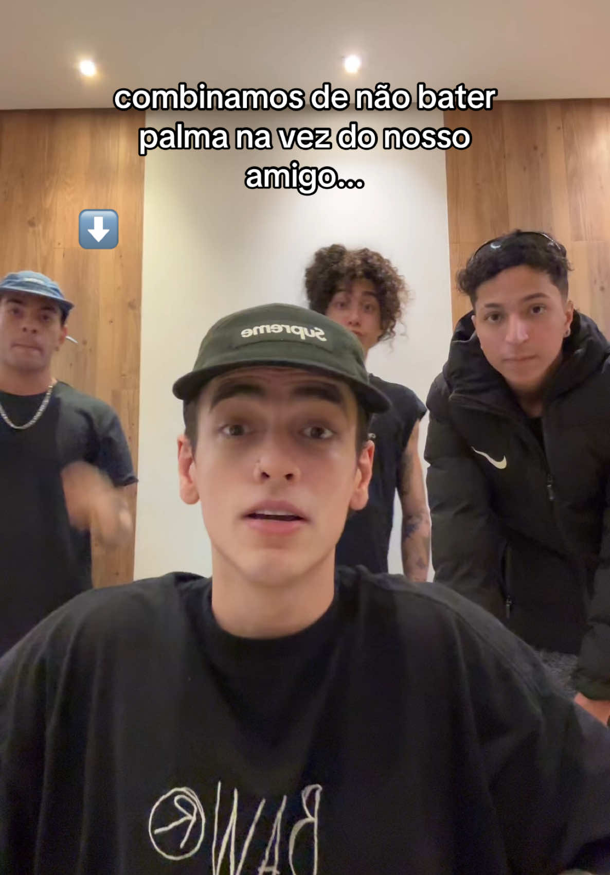 A post by @jdiasss_ on TikTok caption: todas histórias verídicas kkkkkk