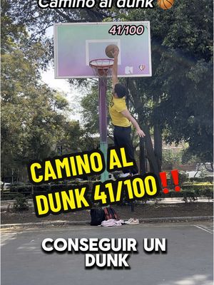 A post by @diego_dunks.mx on TikTok caption: Por qué no puedo dunkear desde el drible 🏀 Comparte con tu bro que quiere hacer dunk y sígueme en este camino ✌️ Camino al dunk 41/100 🙌 #basquetbol #baloncestotiktok #dunks #TikTokDeportes #entrenamientos #saltovertical #canchas 