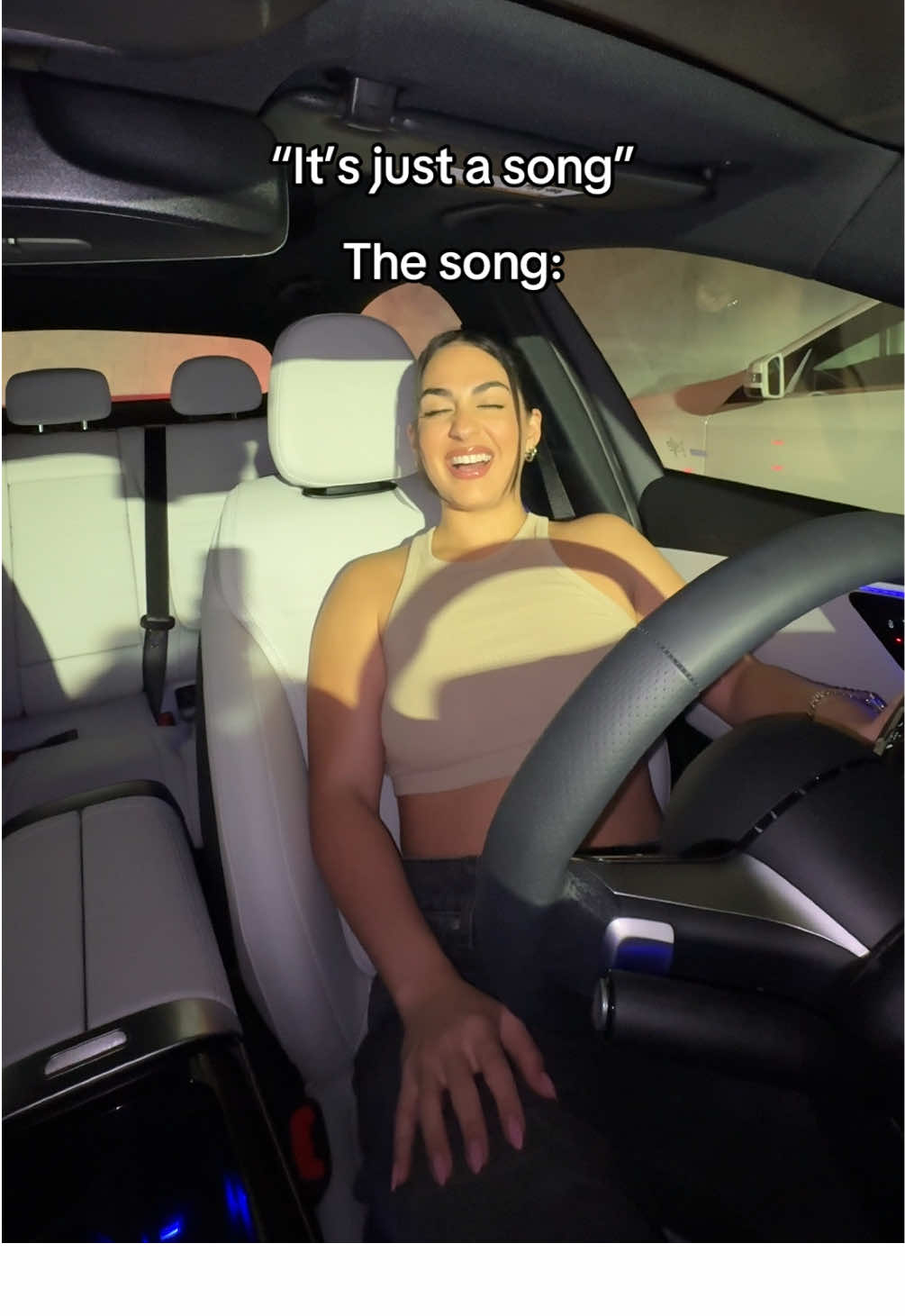 A post by @kayleighjudith on TikTok caption: “I’m never alone, I’m alone all the time” 😮‍💨🤌🏼. Never just a song 🙂‍↔️ IYKYk . As always, drop your requests in the comments 🙂‍↕️🤝🏼🫶🏻