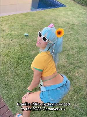 A post by @cherryneedlesll on TikTok caption: Replying to @MoistPancake 1,2,3 ready? “Quadradinho” time #hatsunemiku #miku #brazilianmiku #mikubrazil #brazilmiku #cosplay #cosplayer #fyp  