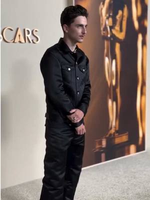 A post by @timhalchal on TikTok caption: timothée chalamet at the oscars nominees dinner! 📸 #timothée #timotheechalamet 