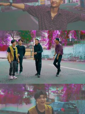 A post by @htooaunghtooaung02 on TikTok caption: မင်းရဲ့နားလေး အမြဲတမ်းရှိမယ် အချိန်ပြည့် အမြဲ 🤭🤭 #FYP #AungKyaw #ဘာသီချင်းလေးလဲ #MusicVideo #ShineGyi #ForYou 