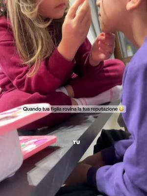 A post by @nenenicoo on TikTok caption: Quando tua figlia rovina la tua reputazione 😳e tu non puoi dirle niente 🤣🤣🤣 #mom #daughter #😂😂😂 