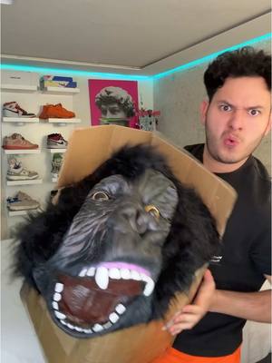 A post by @busheadoph on TikTok caption: Debería de hacer esto o me van a terminar?😭😳 #bromaaminovia 