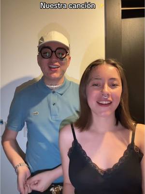 A post by @daniflowir on TikTok caption: Ustedes me dicen cuando me la saco 😍  DE MODA
