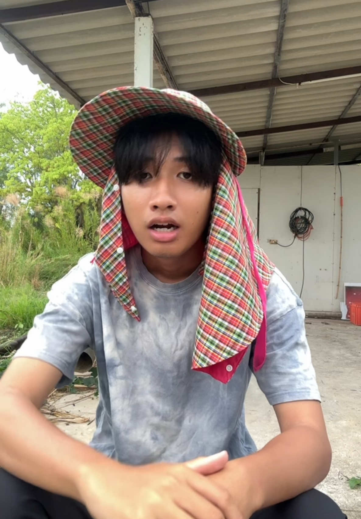 A post by @iampipooo on TikTok caption: สงสัยมา  #winwilliam #windscent #น้ำหอมพี่วิน 