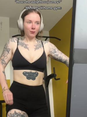 A post by @notchouffevon on TikTok caption: Its going well, just vibing #weightloss #fyp 