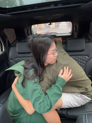 A post by @datdo0803 on TikTok caption: Độc thân lẻ loi hơn hai tuần lên thăm vợ #ancungbatuyet #changabatuyet #tamcaybatuyet 