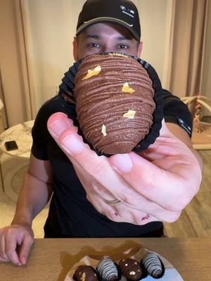 A post by @cestarpinbon on TikTok caption: Vous aimez les dattes ?  FOURRÉS ET ENROBÉS c’est les meilleures  #recettes #ideerecette #recettesimple #recetterapide #recettefacile #recettefacileetrapide #recettesimpleetrapide #tiktokfood #cestarpinbon #Ramadan #ramadan2025 #RamadanMubarak #dattes #dattesfourrées #chocolatedates 