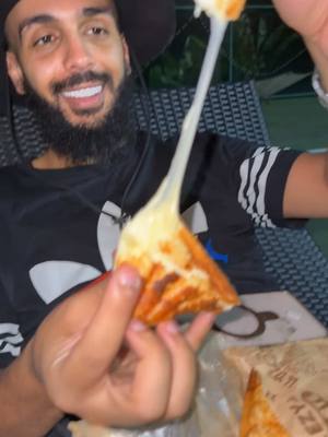 A post by @fares_salvatoree on TikTok caption: Les plaisirs de chaque membres de la HMI HOUSE 😂❤️