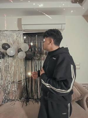 A post by @migomagmg on TikTok caption: هو محدش قالي كل سنه وانا طيب لي 😂 #getcontact 