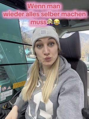 A post by @austrian_diggergirl on TikTok caption: Das Scheiss Piepsen beim starten 🤦🏼‍♀️ Auaaaaa 😂 #girl #diy #selbermachen #cat #kobelco #fy #virak #xybca #blonde #woman #baustelle  