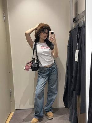 A post by @apj.bella on TikTok caption: A comfy but cute outfit on rainy days are the IT GIRL combo ⭐️ #fashioninspo#outfitdiaries#outfitideas  