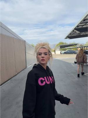 A post by @kaylamalecc on TikTok caption: OHHH BECAUSE OF THE HOODIE- #fyp 