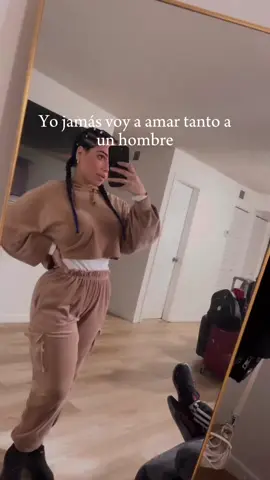 A post by @beaaatriizz__ on TikTok caption: #CapCutAmor 🫶🏻💕