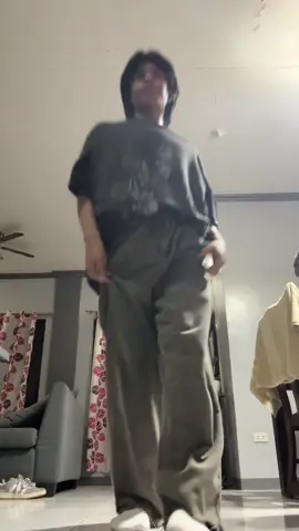 A post by @clarkie_cpm on TikTok caption: quick choreoo